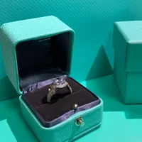 Роскошное дизайнерский бриллиантовый кольцо Ull Diamond Titanium Steel Silver Love Ring Men and Women Ring