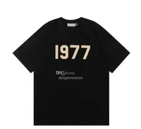 Tasarımcı Essential 1977 Erkek Tshirts Trailtsits Baskılı Sıradan Sporlar High Street Gevşek Kısa Kollu Tişört Tişört Erkek ve Kadın Moda Şort