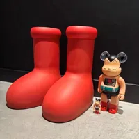 أحذية Astro Boy ذات الأحذية المطاطية نفسها 2023 نيو ماركيت مخصصة سميكة باطن عالي إصبع القدم أحذية أمطار مقاومة للماء أحذية رطبة