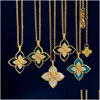 Collares colgantes RC Italia Marca Clover Dise￱ador Rhombic Four Leaf SHINING Diamond Crystal Gold Gold Flower Turquesa Elegante N Dhaqf