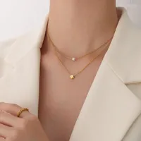 Anhänger Halskette Mani e Piedi 18K Gold Farbe Doppelschicht Schlüsselbein Kettenkette für Frauen Edelstahl Perle und Sternhalshöhe Geschenk