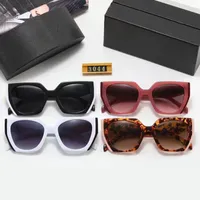 Gafas de sol de lujo Diseñador de lentes para mujeres gafas gafas sadoswear para mujeres anteojos marco de marco Vipers Gafas de sol de sol con caja