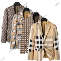 2023 Western Clothing Mens Blazers Diseñador de otoño Autumn Luxury Outwear Autwear Cather Fit Slim Grid Geometría a cuadros Geometría Patchwork Coat Traje de vestido masculino