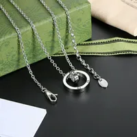 Colar de pingente de colar de jóias de luxo para designer de jóias Presente clássico do coração feminino masculino g jóias de designer de luxuris de prata 2023