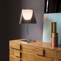 テーブルランプLED LED Color Glass Wood Lampara Mesaリビングルームの寝室のデコ