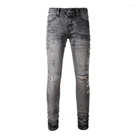 Wholesale Damaged Jeans at cheap prices