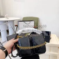 Umhängetaschen Retro Französische Doppelpocket -Frau Kamera Tasche Echte Lederkette berühmte Designerhandtaschen hohe Kapazität Outdoor Sacoche Stree