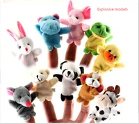 En upps￤ttning av 10 kreativa barn mini plysch finger dockor ber￤ttande tecknad djurfinger leksaker
