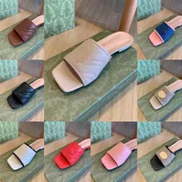 Toppkvalitet Cattlehide tofflor Designer Women's Shoes Fashion Canvas Double Letter Sandaler Slipper Utomhus Leisure Flat Bottom Sandbeach Sandal