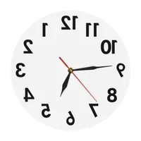 Reloj de pared inverso Números inusuales hacia atrás Reloj decorativo moderno reloj excelente reloj para su pared Y200109246V