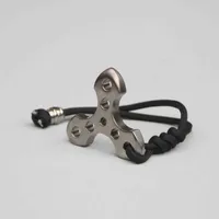 Andere mode -accessoires EDC Alloy Triangle Finger Tiger Defense Tool Kelte Key Chain Self Harmony Outdoor Products Paraplu Rope Knife Hanger PHS3