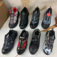 Sneakers de créateurs Vintage Casual Shoes Fashion Men Sneakers en daim Shoed Shoe Classic Classic Platform Trainers 38-44