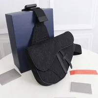 2021 fashion mens crossbody bag shoulder saddle bags purse designer handbag messenger high quality leather backpack unisex2251