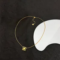 Frauen Anh￤nger Halskette Designerketten Gold Halskette f￼r M￤nner Schmuck Luxus Mode F Halskette Pink Kette mit Kiste Sch￶n