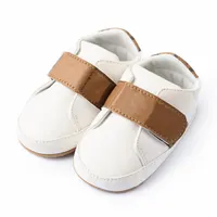 2020 Baby First Walkers Newborn Infant Baby Boy Bear Bear Print Pram Canvas Shoes 0-18msoft Prewalker Sneaker208r