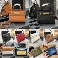 MANHATTAN SHOULDER BAG vintage smooth leather magnetic clip buckle compression closure metal hardware Luxurys Designers top quality small flap on top purses