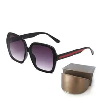 أعلى جودة العلامة التجارية Womans Sunglasses Luxury Mens Sun Glasses UV Protection Men Designer Eyeglass Bradient Metal Metal