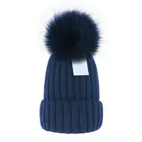 저렴한 전체 비니 새로운 겨울 모자 니트 모자 여성 보닛 두꺼운 비니 진짜 너구리 모피 폼 포포 따뜻한 소녀 모자 pompon beanie305s