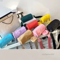 مصمم الأكياس الكتف نساء الحقائب اليدوية لوكسوريز مصممي السفر بوسين حمل القماش الأسطواني الأزياء متعددة الوظائف