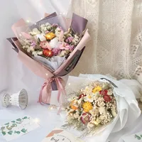 装飾花ドライフラワーブーケヒマワリコットンデイジーオニジウム星空小麦耳母親ガールフレンドの誕生日卒業のためのトートバッグ