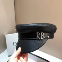 Brands de designer de boinas Pu sboy caps feminino letra de diamante tampa plana de cor sólida cor militray chapéu