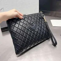 CC Bag Alışveriş Çantaları Kadın Siyah Aşk Kapitone Debriyaj Tasarımcısı Klasik Kuzu Dinek Ekose altın donanım fermuar büyük kapasiteli cüzdan fransız lüks