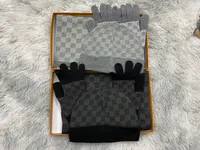 2022 shoes sandal bags Hats Scarves Gloves Sets Men Women High Quality Hat Scarf Sets Designers Warm Skull Cap New Knitted Beanie Fashion Accesso With BOX dunks