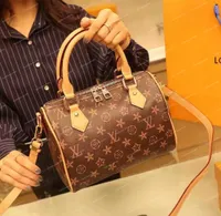 2022 Дизайнерские модные сумки роскошные сумочки мода для женщин с большой мощностью сумки для плеча поперечного купчика бренд Messenger Louisitys viutonitys