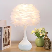 Lámparas de mesa Lámpara de pluma creativa chica American Desk Light Simple Warm Romantic Soom Decor Bedroomedmilmedmedmer