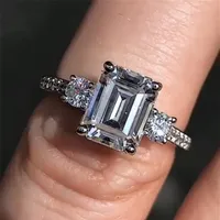 Emerald Cut 4ct Lab Diamond Ring 100% Оригинальные 925 Серебряные обручальные кольца для женщин для женских ювелирных изделий2937