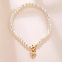 Anhänger Halskette verloren Lady Vintage Hochzeit simulierte Perle Kurzhalshalskette für Women Metal Heart Ganz Schmuck Bijoux2837