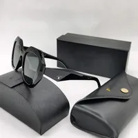 2022 Gafas de sol de dise￱ador Famosa marca de pl￡stico Big marco unisex para mujeres Gafas de sol cl￡sicas Goggle Gafle Outdoor Beach Sun con estuche