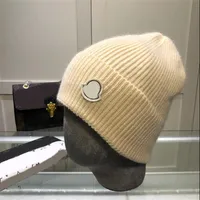 Fransk designer beanie höst vinter varm ull hatt märke brev mode stickade mössa casual par baotou hatt kalla hattar