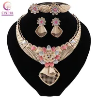 Collier de boucles d'oreilles Cynthia Fashion Women Jewelry Set Dubai Bridal Wedding Bing Bracelet Nigeria SetS208V