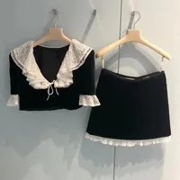 Vestidos de trabalho Miu Black Lace Stitching Top Wild A-Line Skirt de duas peças Set Autumn Ladies Velvet Suit com logotipo e tag