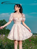 Мужские толстовины холодильны цветочный французский платье с плиссированным платье Y2K милый сладкий крючок квадратный воротник элегантный сарафан