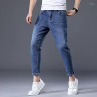 Jeans da uomo caviglia sottile di lunghezza uomo abbigliamento in stile corea elastico pantalone denim per maschio