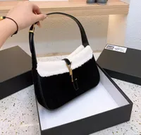 2022 hochwertige Achselhöhlen -Taschen Klassische Lederdesigner Handtaschen für Damenumbetaschen Baguette Multicolor -Modetaschen Großhandel Großhandel