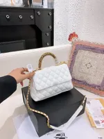 2022SS Coco Handle Handbag Messengersbags Totes Cadeia de bolsas de moda Sagreias Bottegas Designer de luxo Burses PU Correia de couro Hobo
