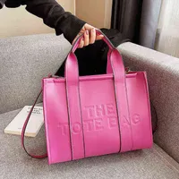 Totes Marc Tote Bag stor kapacitet Designer V￤skor Vit l￤der handv￤ska bokstav dam pr￤gling alfabet kvinnor shopping v￤skor handv￤ska 220819