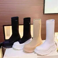 Бренда повседневная обувь 2022 Новый M Home Elastic вязаные носки Boots Женские любители с толстыми сопоставленными средней трубкой Martin Boots