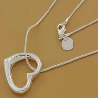 2017 Nuovi gioielli in argento a buon mercato 925 Sterling Silver Fashion Cuore Love Padant Necklace 10032573