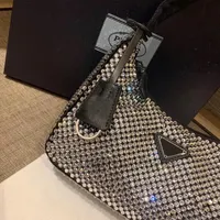 Luxury Designer Ladies Handbag Leather Underarm Bag Reedition 2000 Handhold Bag Wallet Hobo Vsuajwl84675 2022 Kvalitet