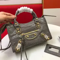 Luxurys Designer Women's Neo Classic Bag Crocodile Leather Top Handle City Bag High Quality Five-Color Motorcycle Bag Handbag Totes 2022