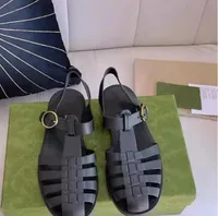Designer Men Sandales d'été Wearproof Gladiator Sandale Chaussures classiques Black Green Mens Loisure Flat Bottom Slides Sandal Classics Designers Shoe
