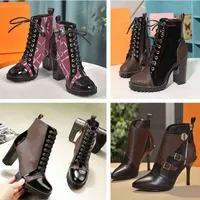 Stiefel Womens Designer Boots Slipper Slippery Flat Plattform Mode Farbe Sandalen Gummi -Sohle erh￶hte Luxus -High Heel -Stiefel mit Kiste