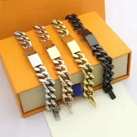 2021 Identificaci￳n de identificaci￳n Pulseras de acero de titanio para mujeres y hombres 4 colores brazalete de brazalete dise￱adores de joyas de joyer￭a regalo fr246t