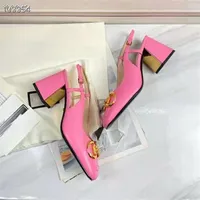 2021 New Jelly High-Heed Women's Shoes Material M Bright M Heel Sanda Mutual Integration Color يمكن أن يكون Sex291d