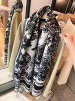 Neue Luxusdesigner Design Damenschals Schal Mode Schal Herbst und Winter Frauen Freizeit lang