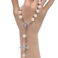 Charm Armband 2st Katolska b￶np￤rlp￤rlor Rosarinarmband F￶rsta heliga Communions Gift Auto Car Bakre View Amulet Cross Bead